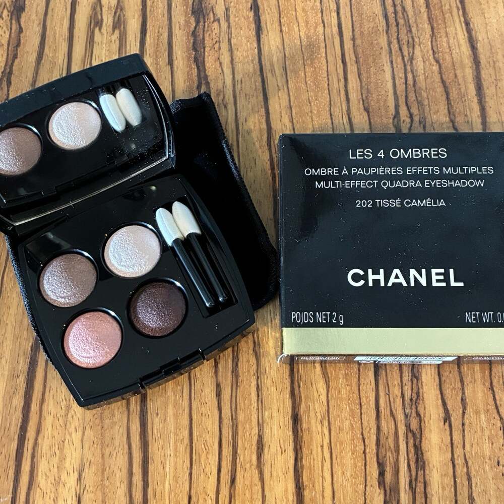 Chanel Les 4 Ombres Multi-Effect Quadra Eyeshadow 202 Tissé Camélia 2g